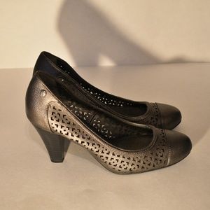Pewter Life Stride Velocity Memory Foam Heels